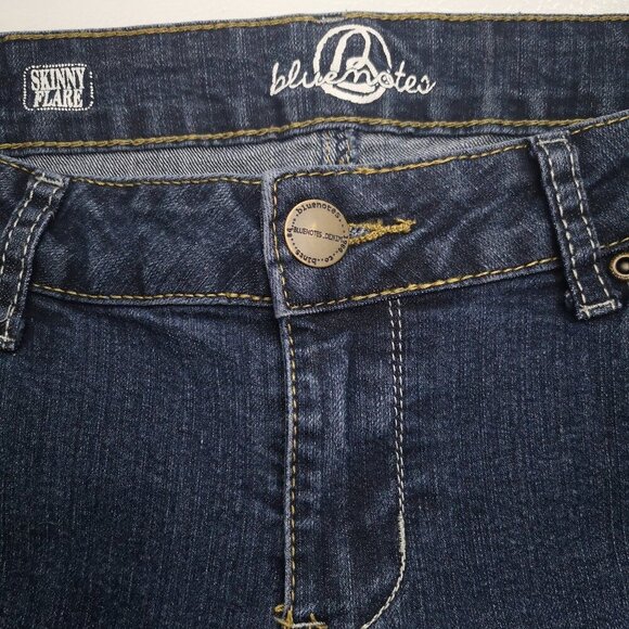 Bluenotes Ladies Size 31/30 Carly Skinny Flare Medium Wash Blue Jeans - Picture 7 of 15